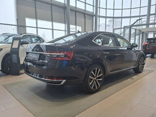 2025 Skoda Superb III Рестайлинг, чёрный, 4300000 рублей, вид 4