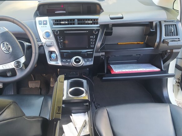 2019 Toyota Prius v (+) I Рестайлинг (ZVW40/41), белый, 2490000 рублей - вид 14