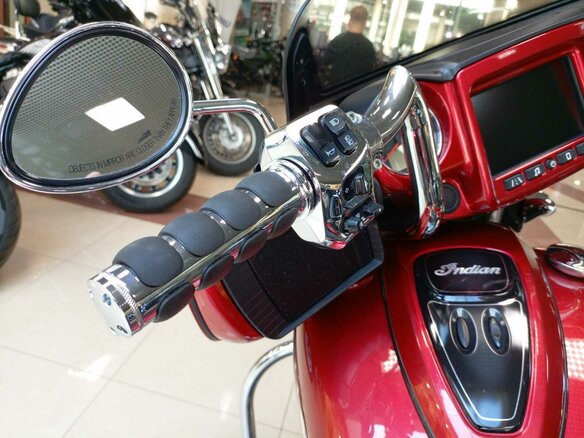2018 Indian Chieftain, красный, 1650000 рублей - вид 12