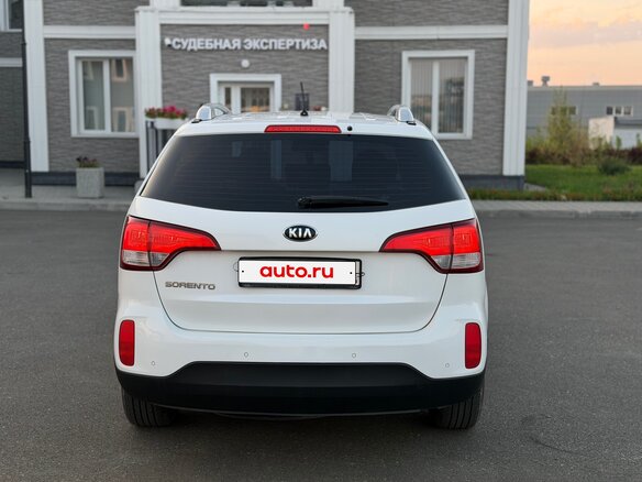 2013 Kia Sorento II Рестайлинг, белый, 1550000 рублей - вид 7