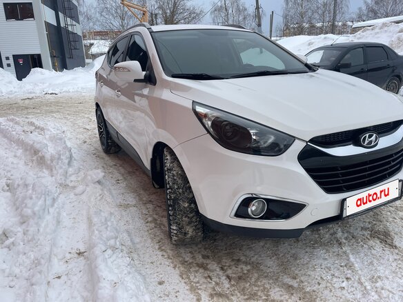 2013 Hyundai ix35 I, белый, 1500000 рублей - вид 2