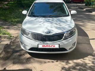 2014 Kia Rio 5-speed III, белый, 620000 рублей, вид 1