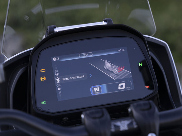 2026 Moto Morini X-CAPE 650, белый, 1499900 рублей - вид 3