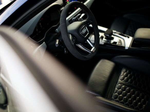 2020 Audi RS 4 IV (B9) Рестайлинг, синий, 5999999 рублей - вид 19