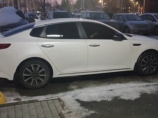 2018 Kia Optima IV Рестайлинг, белый, 1250000 рублей, вид 2