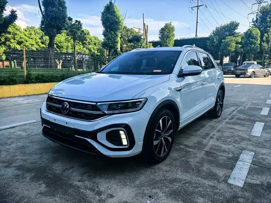 Открыть фотографии: Volkswagen T-Roc I (China Market) Рестайлинг
