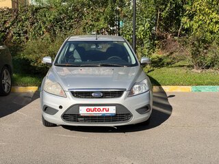 2010 Ford Focus II Рестайлинг, серебристый, 399000 рублей, вид 4