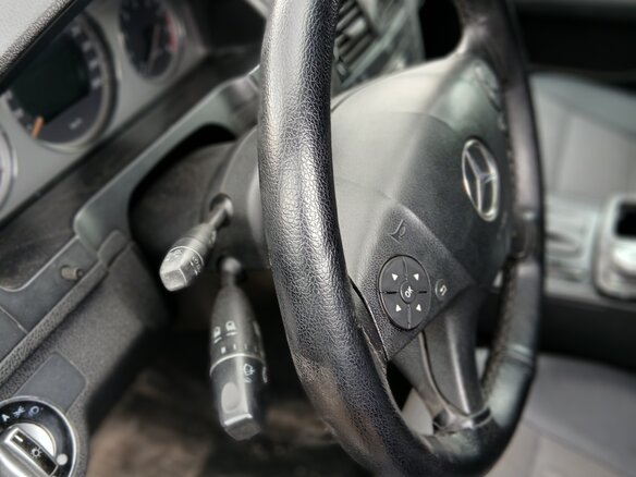 2007 Mercedes-Benz C-Класс 230 III (W204), чёрный, 591000 рублей - вид 12
