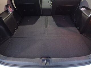 2011 Toyota Wish II, белый, 1400000 рублей, вид 5