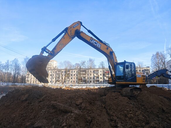 2016 JCB JS205, жёлтый, 4250000 рублей