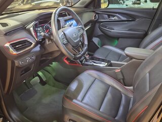 2023 Chevrolet TrailBlazer III, чёрный, 2850777 рублей, вид 4
