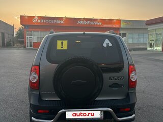 2011 Chevrolet Niva I Рестайлинг, серый, 625000 рублей, вид 4