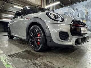 2021 Mini Hatch JCW III (F55/F56) Рестайлинг, серый, 3900000 рублей, вид 1