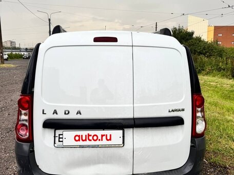 2019 LADA (ВАЗ) Largus, белый, 498000 рублей, вид 5