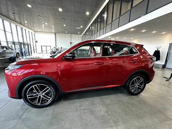 2025 Changan UNI-S I, красный, 3179900 рублей - вид 2