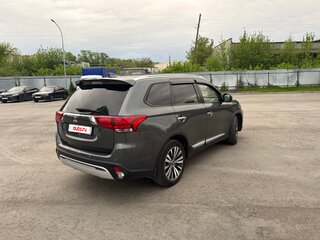 2019 Mitsubishi Outlander III Рестайлинг 3, серый, 1500000 рублей, вид 3