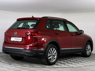 2021 Volkswagen Tiguan II Рестайлинг, красный, 2756911 рублей, вид 5