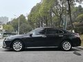 2025 Toyota Camry VIII (XV70) Рестайлинг, чёрный, 4027000 рублей - вид 7