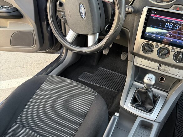 2010 Ford Focus II Рестайлинг, серый, 559000 рублей - вид 12