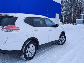 2015 Nissan X-Trail III, белый, 1750000 рублей, вид 4