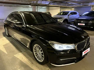 2018 BMW 7 серии Long 730Ld xDrive VI (G11/G12), чёрный, 2250000 рублей, вид 3