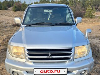 2003 Mitsubishi Pajero iO, серебристый, 380000 рублей, вид 2