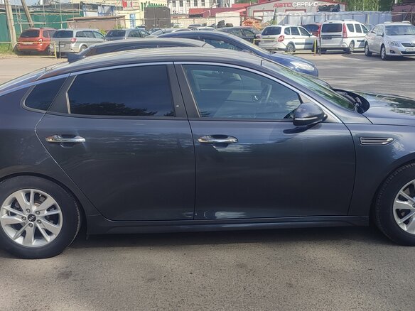 2018 Kia Optima IV Рестайлинг, серый, 1470000 рублей - вид 4