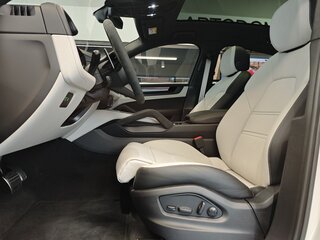 2026 Porsche Cayenne GTS Coupé III Рестайлинг, серый, 24490000 рублей, вид 2