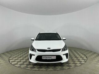 2020 Kia Rio IV, белый, 1347000 рублей, вид 2