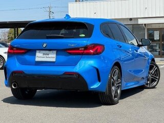 2021 BMW 1 серии 118i III (F40), голубой, 1105000 рублей, вид 2