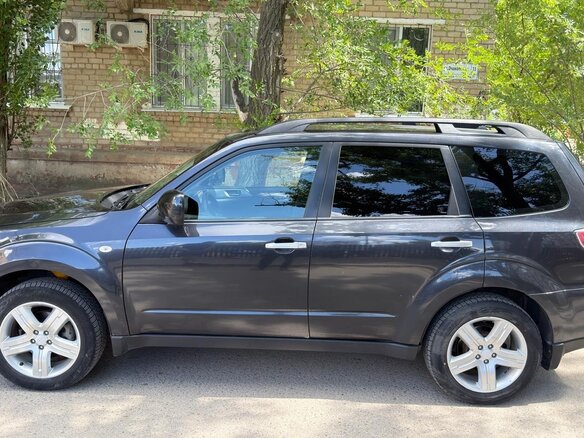 2008 Subaru Forester III, серый, 1150000 рублей - вид 4