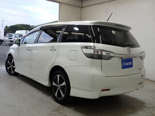 2013 Toyota Wish II Рестайлинг, белый, 1080000 рублей, вид 4
