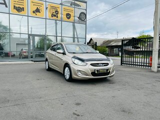 2011 Hyundai Solaris I, бежевый, 999999 рублей, вид 4