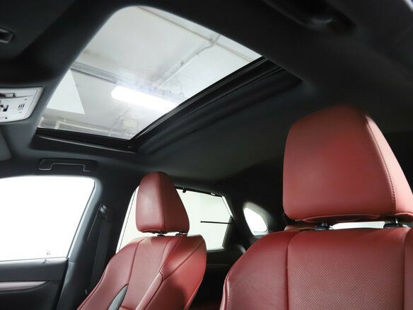 2019 Lexus RX 300 IV Рестайлинг, белый, 5200000 рублей - вид 25