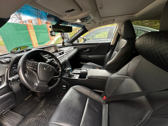 2020 Lexus ES 250 VII, чёрный, 3500000 рублей - вид 5