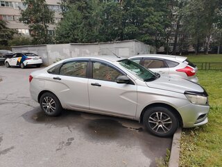 2018 Lada (ВАЗ) Vesta I, серебристый, 599000 рублей, вид 2