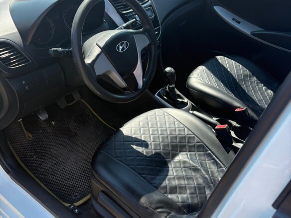 2013 Hyundai Solaris I, белый, 410000 рублей - вид 6