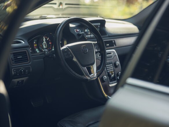 2013 Volvo XC70 II Рестайлинг, бежевый - вид 24