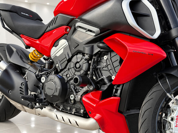2023 Ducati Diavel V4, красный, 2543676 рублей - вид 9