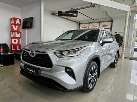 2021 Toyota Highlander IV (XU70), серебристый, 4989000 рублей, вид 2
