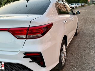 2017 Kia Rio IV, белый, 1300000 рублей, вид 4