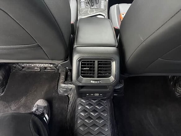 2022 Volkswagen Tiguan II Рестайлинг, чёрный, 2550111 рублей - вид 20