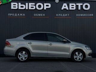 2013 Volkswagen Polo V, серебристый, 785000 рублей, вид 3
