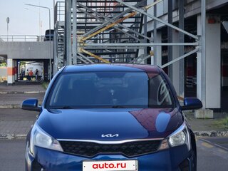 2021 Kia Rio IV Рестайлинг, синий, 1800000 рублей, вид 2