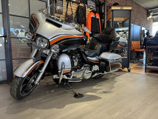 2019 Harley-Davidson Ultra Limited, серебристый, 1990000 рублей, вид 2