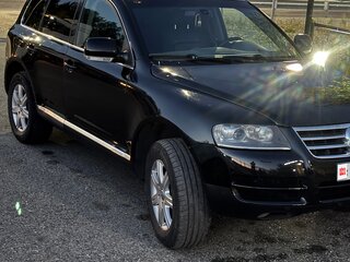 2006 Volkswagen Touareg I, чёрный, 700000 рублей, вид 3