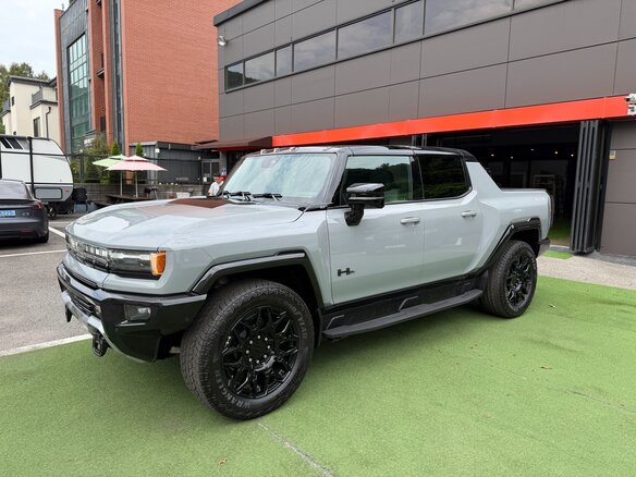 2026 GMC Hummer EV, серый - вид 19