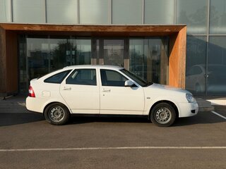 2014 Lada (ВАЗ) Priora I Рестайлинг, белый, 380000 рублей, вид 4
