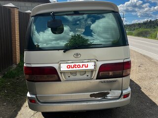 2001 Toyota Regius I Рестайлинг, белый, 700000 рублей, вид 2