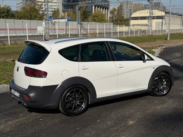 2011 SEAT Altea Freetrack I Рестайлинг, белый - вид 24